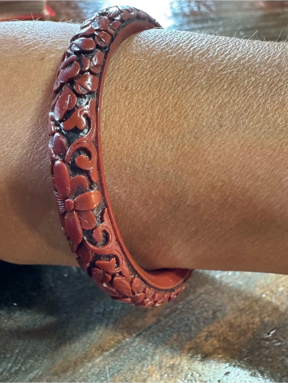 Carved Floral Bangle Bracelet - Women Jewelry - Picture 2 of 3